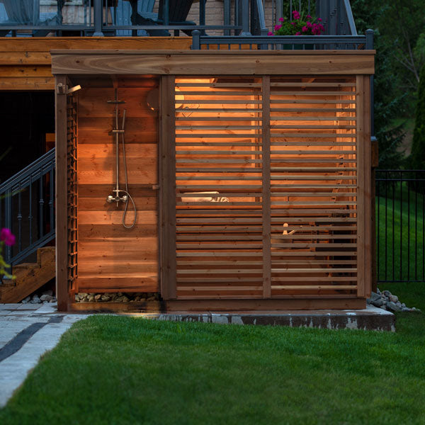 CU582D Outdoor Pure Cube Sauna - Knotty Red Cedar